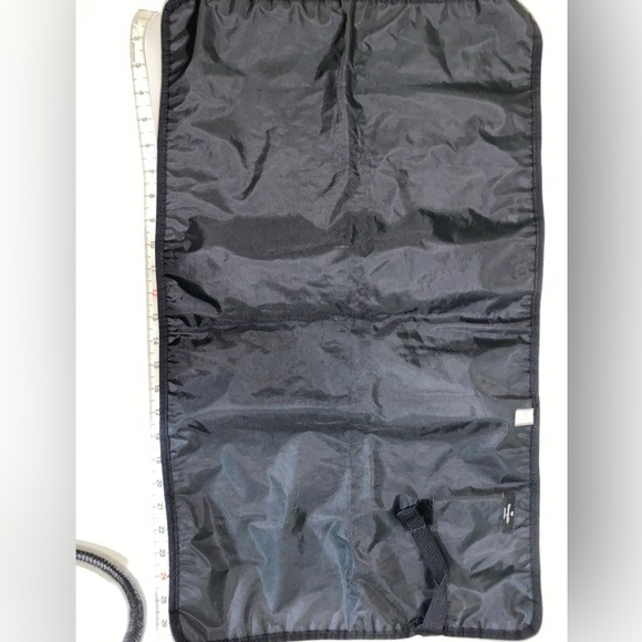 Kate Spade Diaper bag/ Travel bag/ tote - Picture 8 of 12